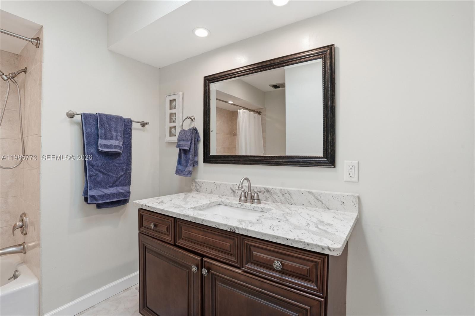 WHISKEY CREEK VILLAGE GREE - Residential