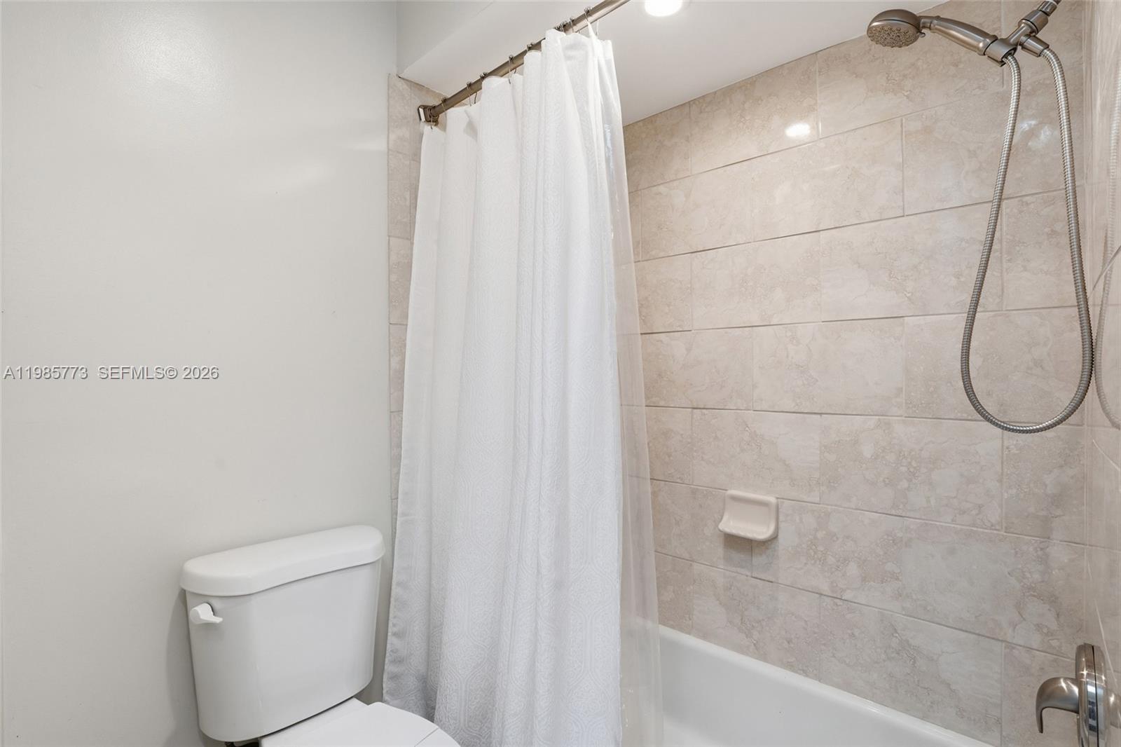 WHISKEY CREEK VILLAGE GREE - Residential