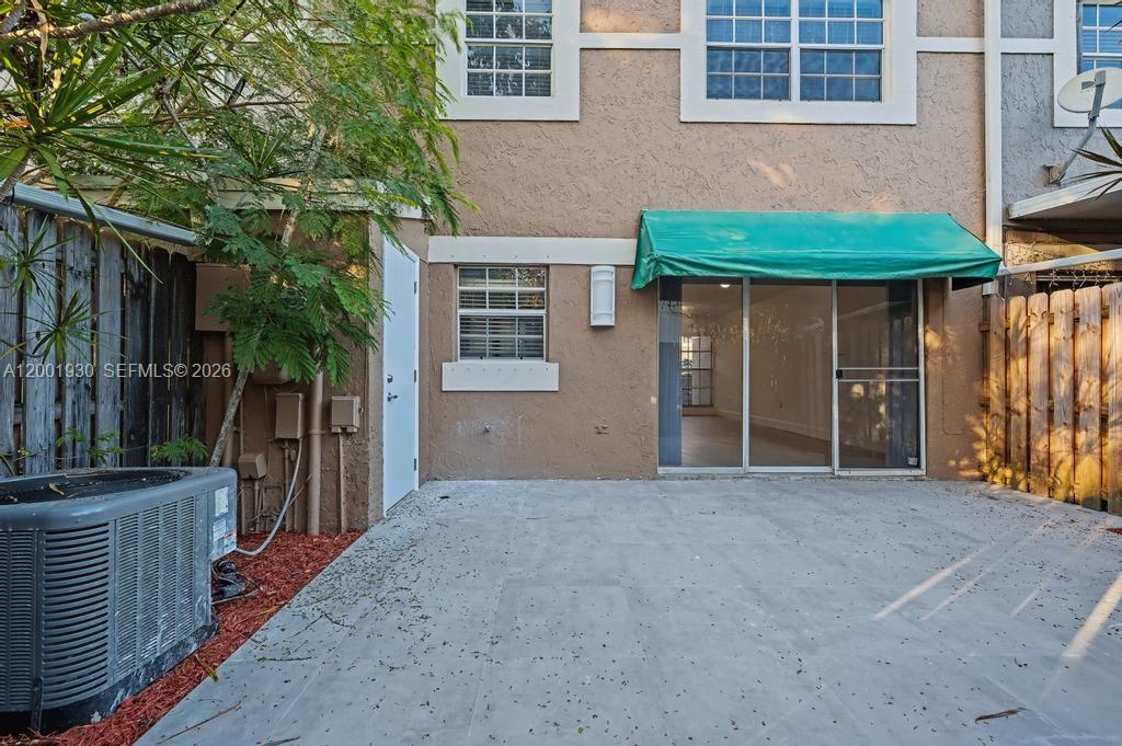 FLAMINGO GARDENS PHASE FO - Residential