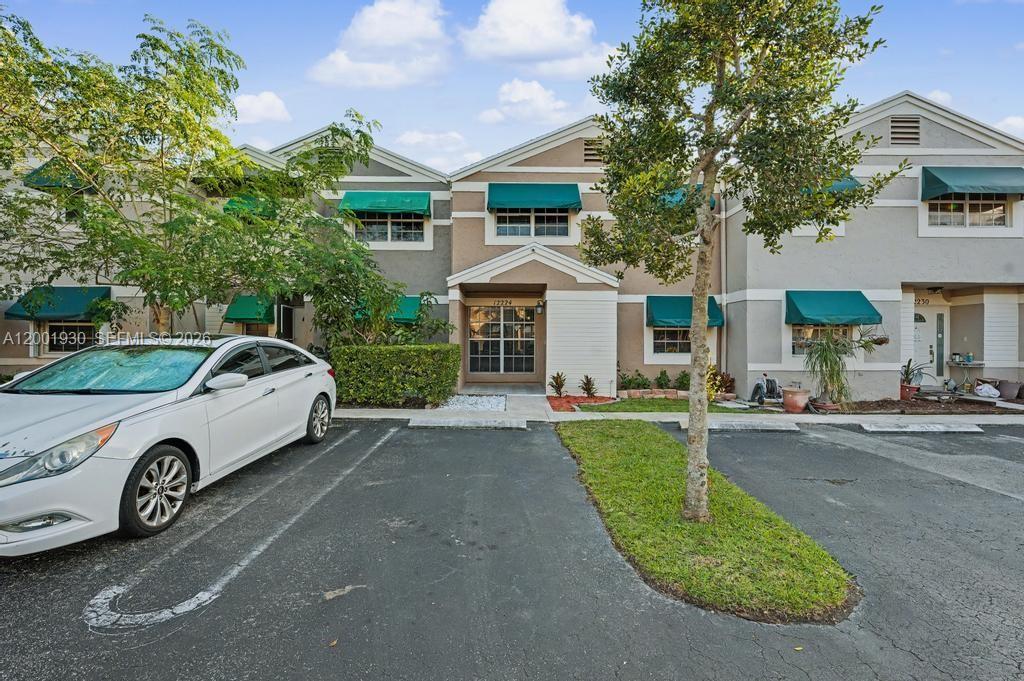 FLAMINGO GARDENS PHASE FO - Residential