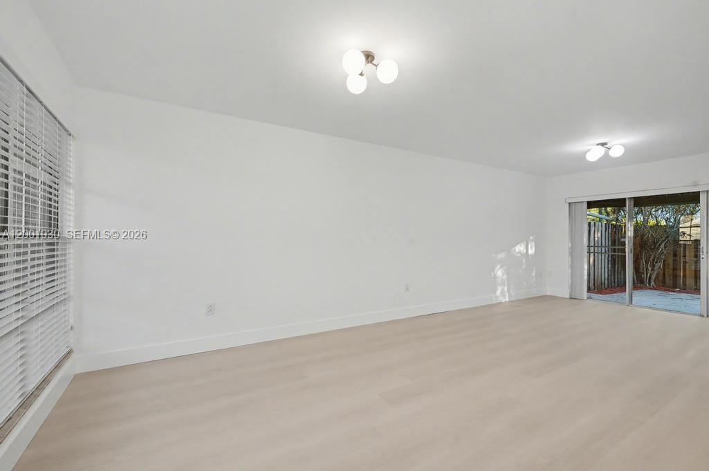 FLAMINGO GARDENS PHASE FO - Residential