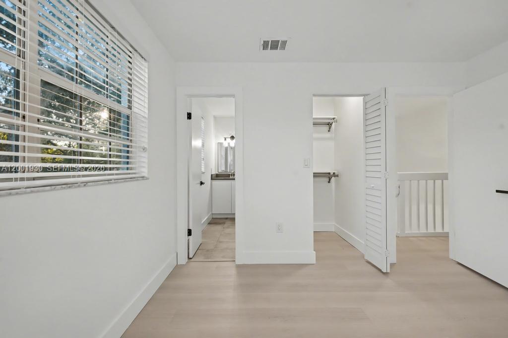 FLAMINGO GARDENS PHASE FO - Residential