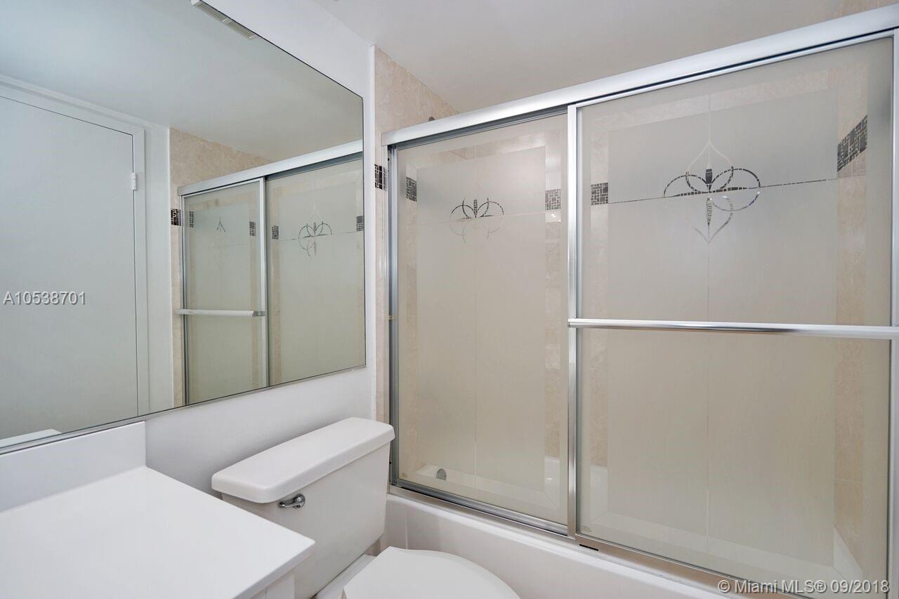 THE GRANDVIEW PALACE COND - Residential Lease