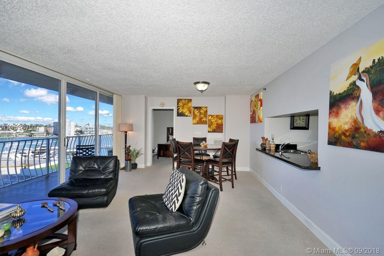 THE GRANDVIEW PALACE COND - Residential Lease