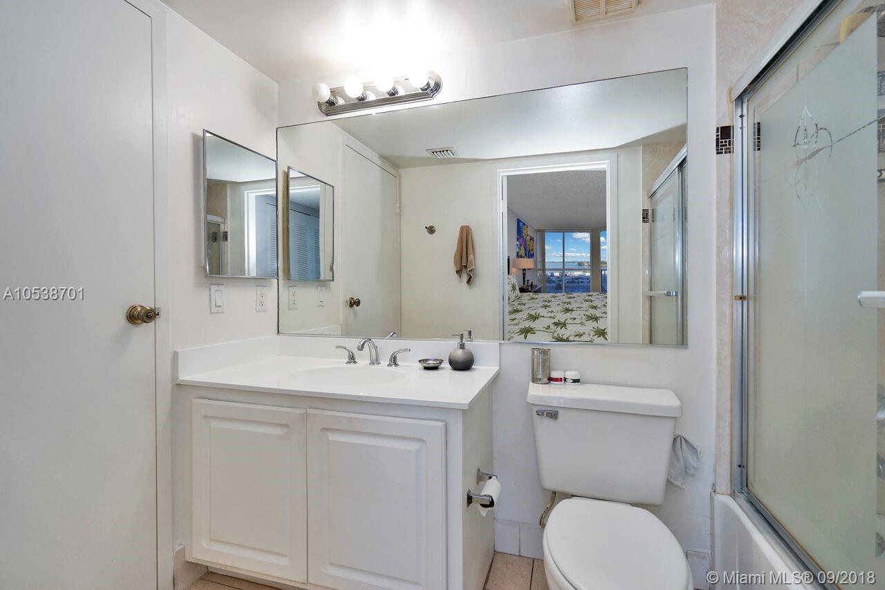 THE GRANDVIEW PALACE COND - Residential Lease