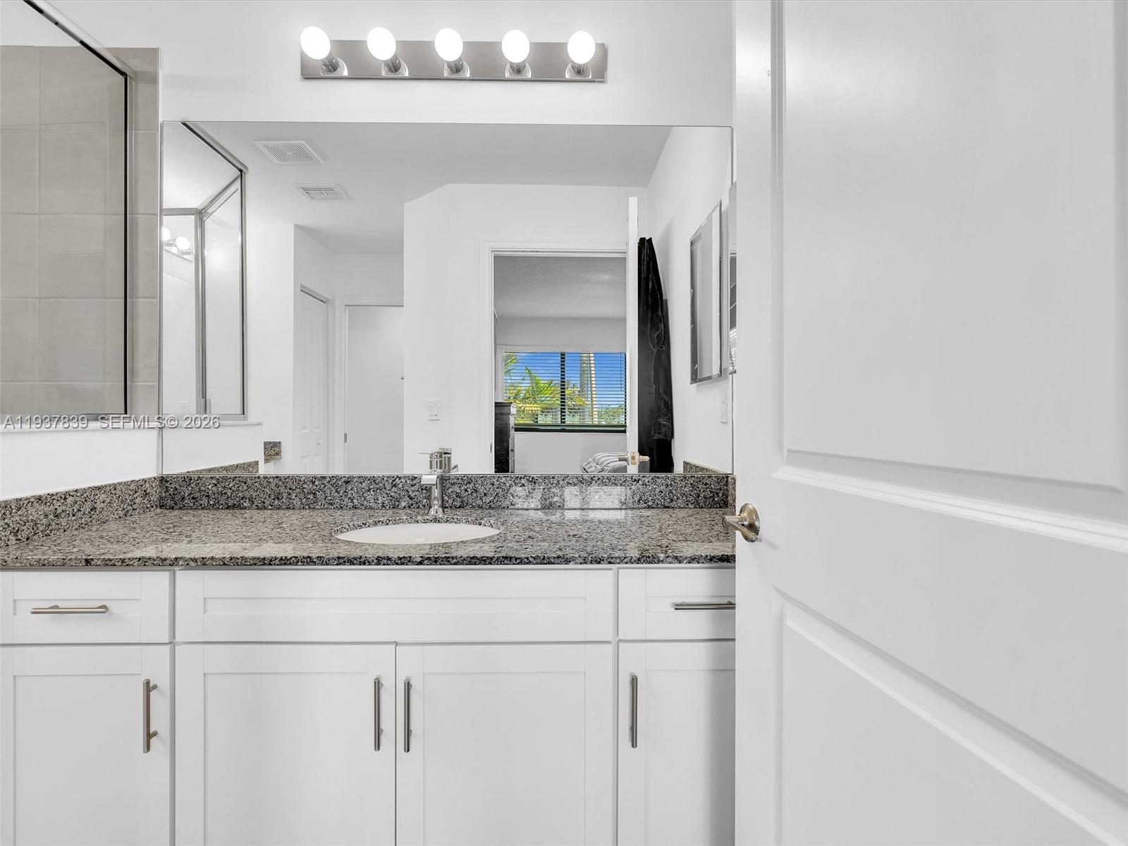 RIVER GARDENS - Residential