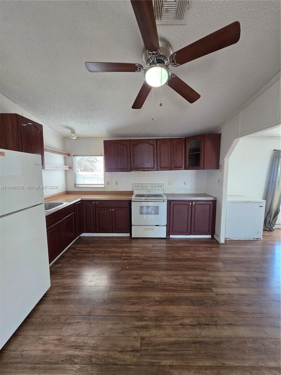 AMERICANA VILLAGE CONDO - Residential