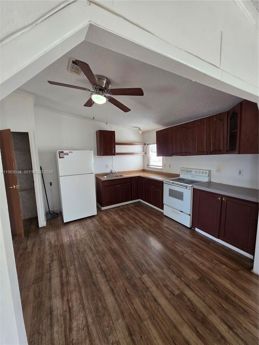 AMERICANA VILLAGE CONDO - Residential