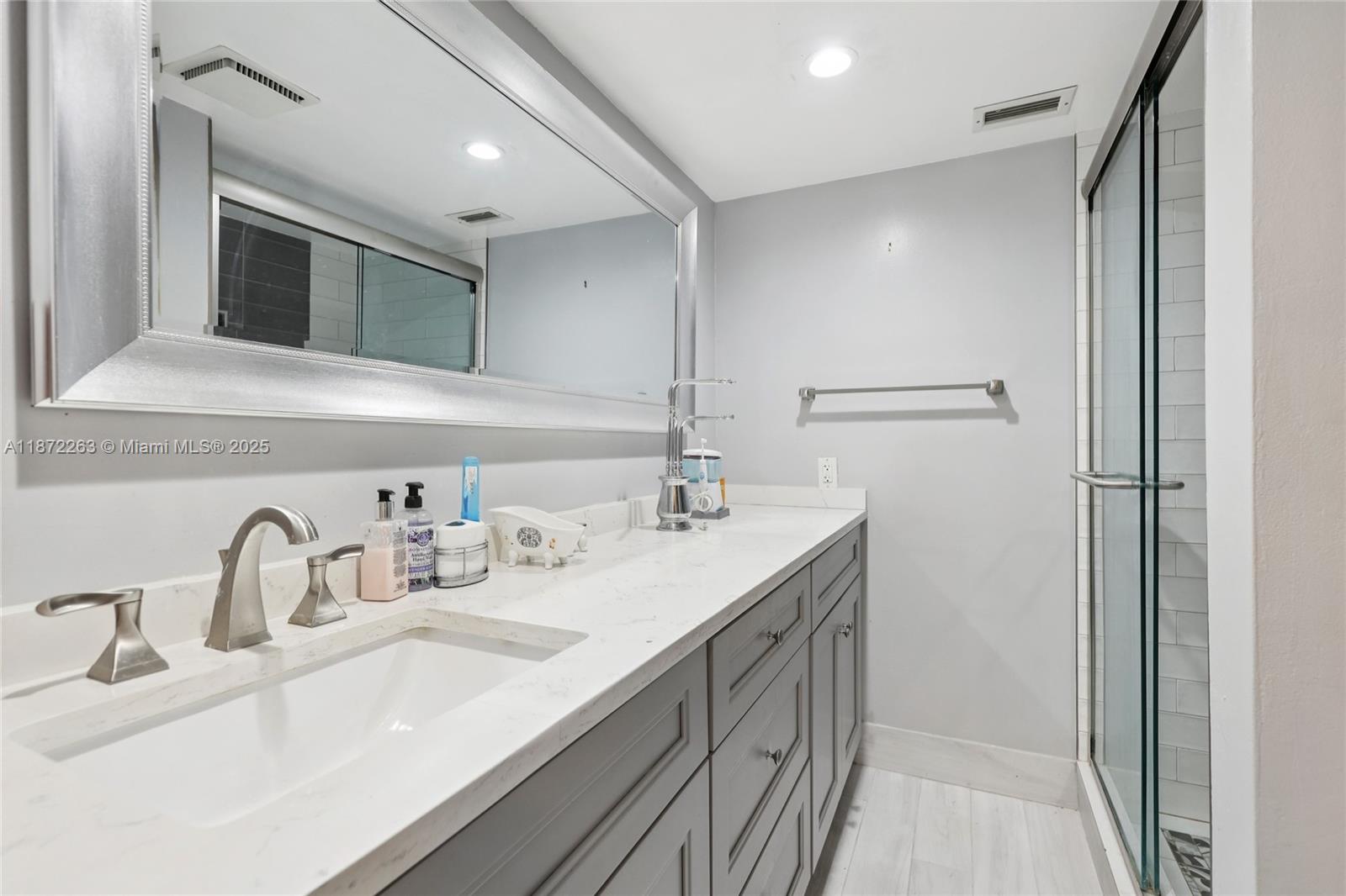 CORAL GATE II CONDO - Residential