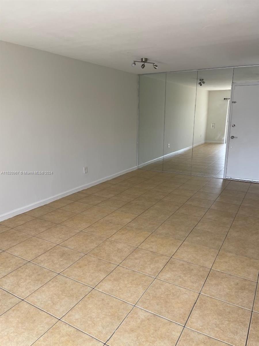 KENDALL ACRES CONDO BLDG - Residential Lease