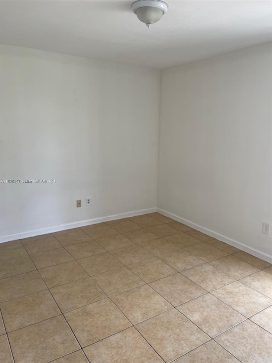 KENDALL ACRES CONDO BLDG - Residential Lease