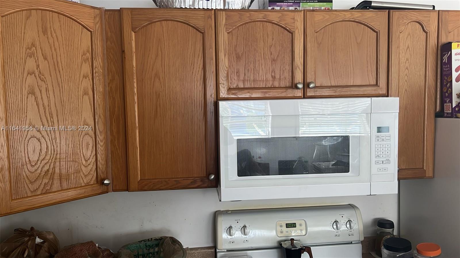 VILLAGE AT DADELAND CONDO - Residential