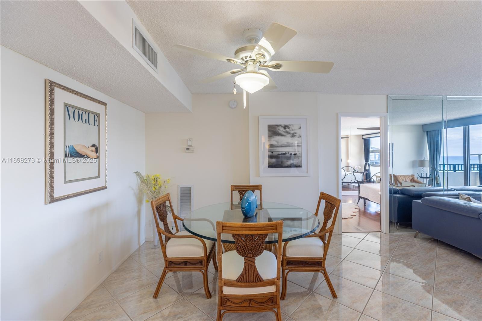 SILVER THATCH ATLANTIC PLZ - Residential Lease