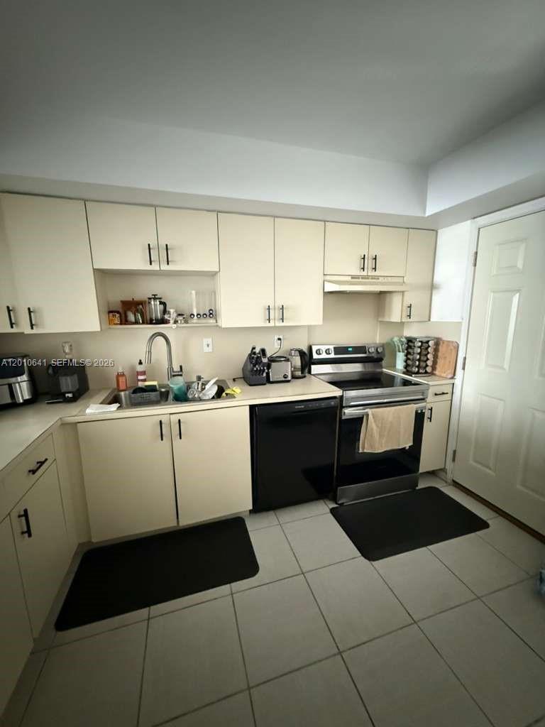 RIVIERA CONDOMINIUM APTS - Residential