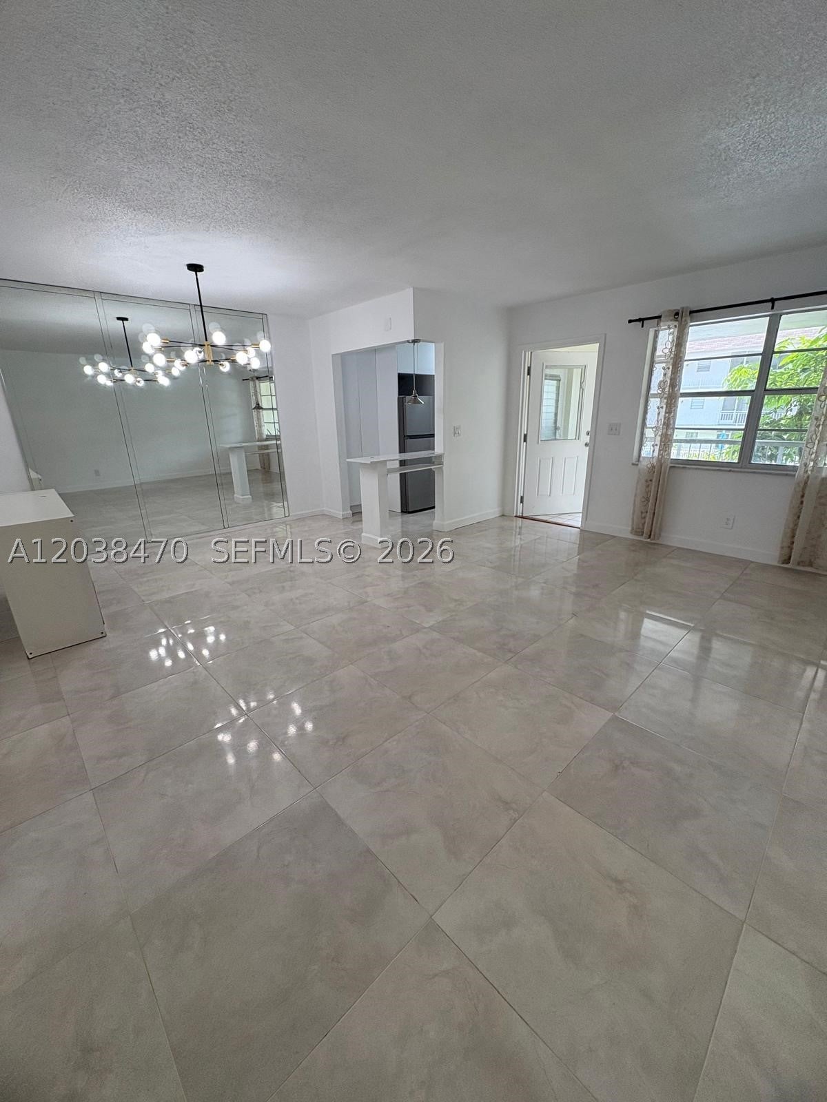 541 Blue Heron Dr 215