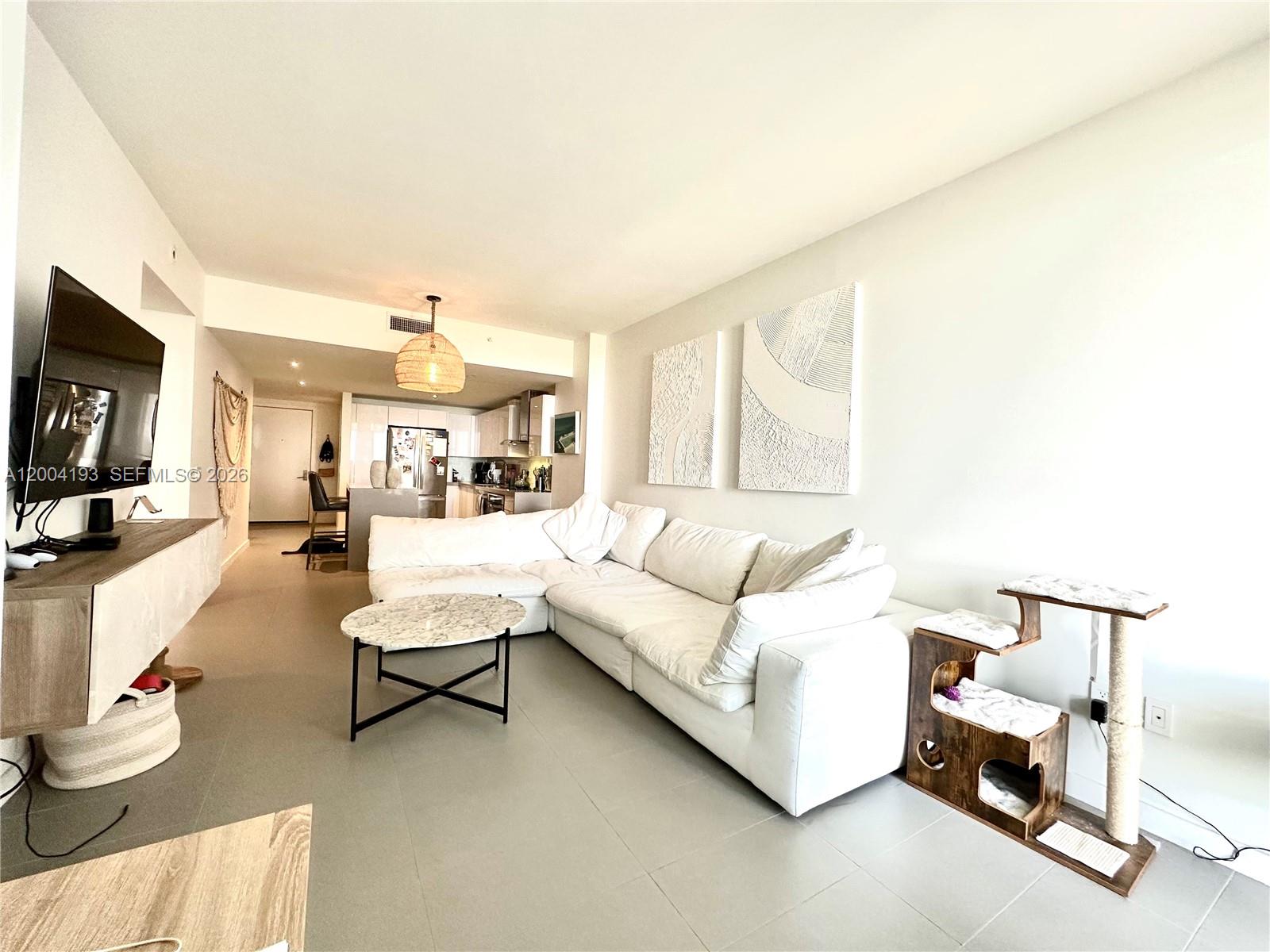 1600 NE 1st Ave 3412