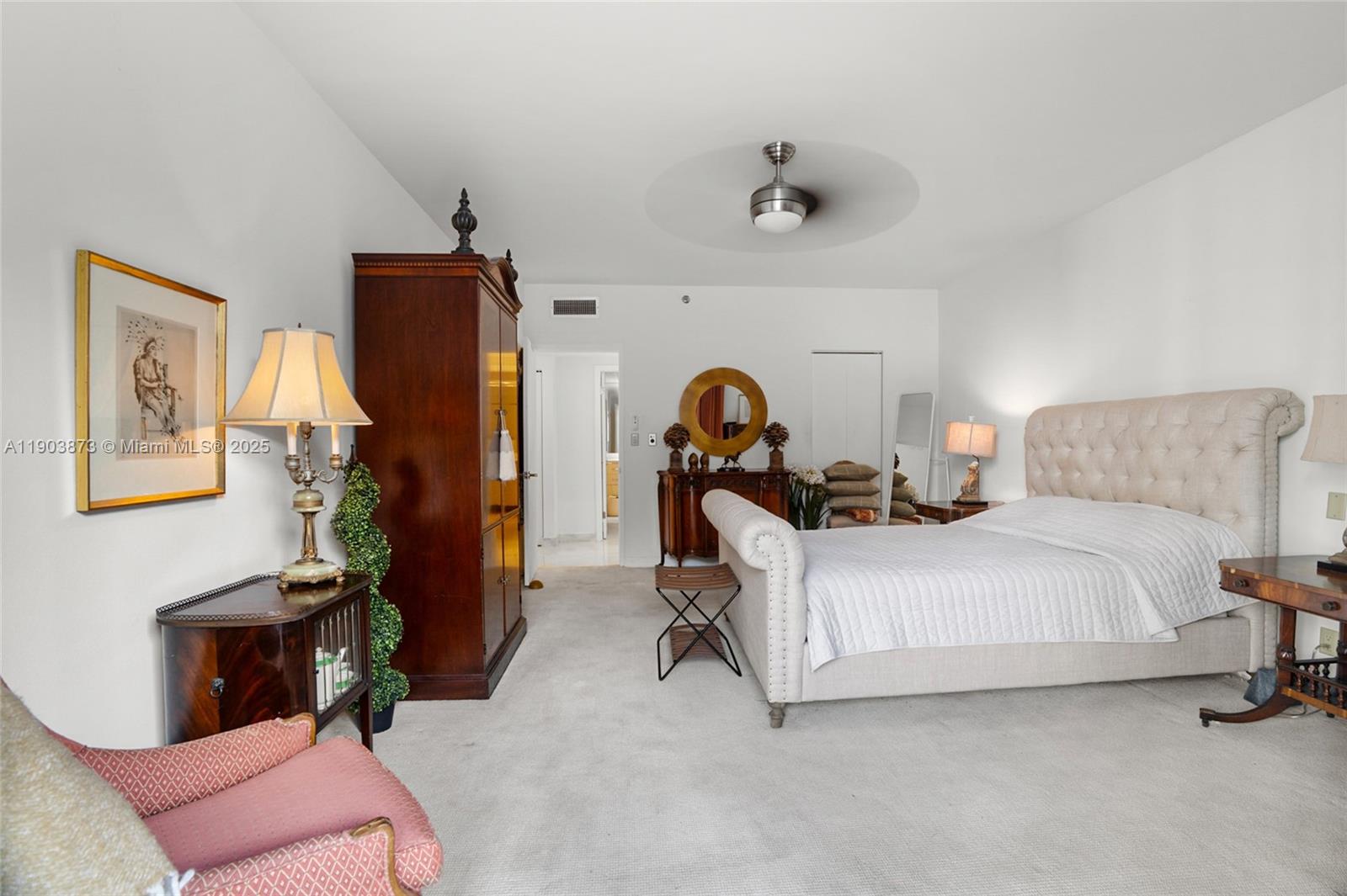 HAMPTONS WEST CONDO - Residential