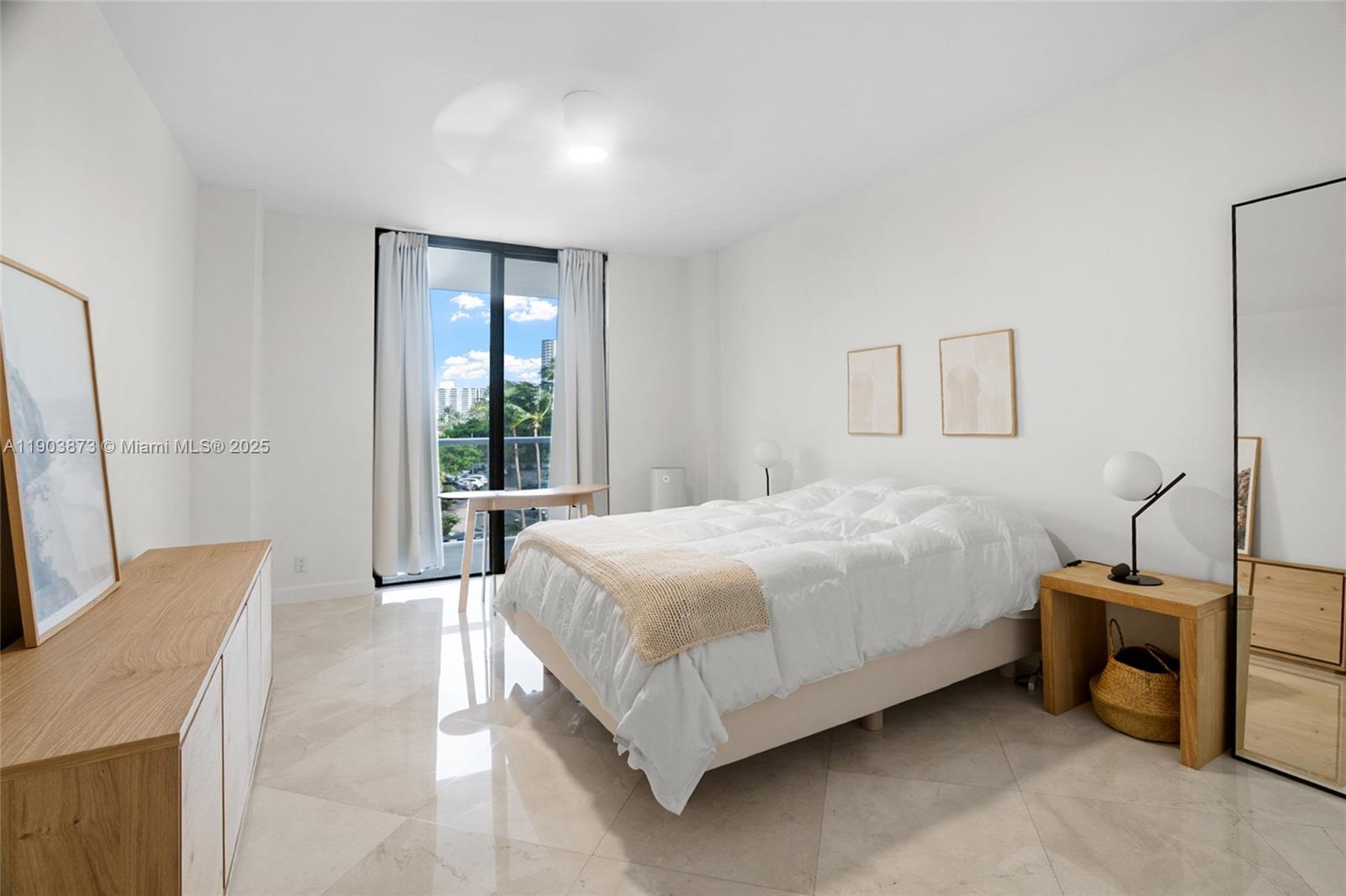 HAMPTONS WEST CONDO - Residential