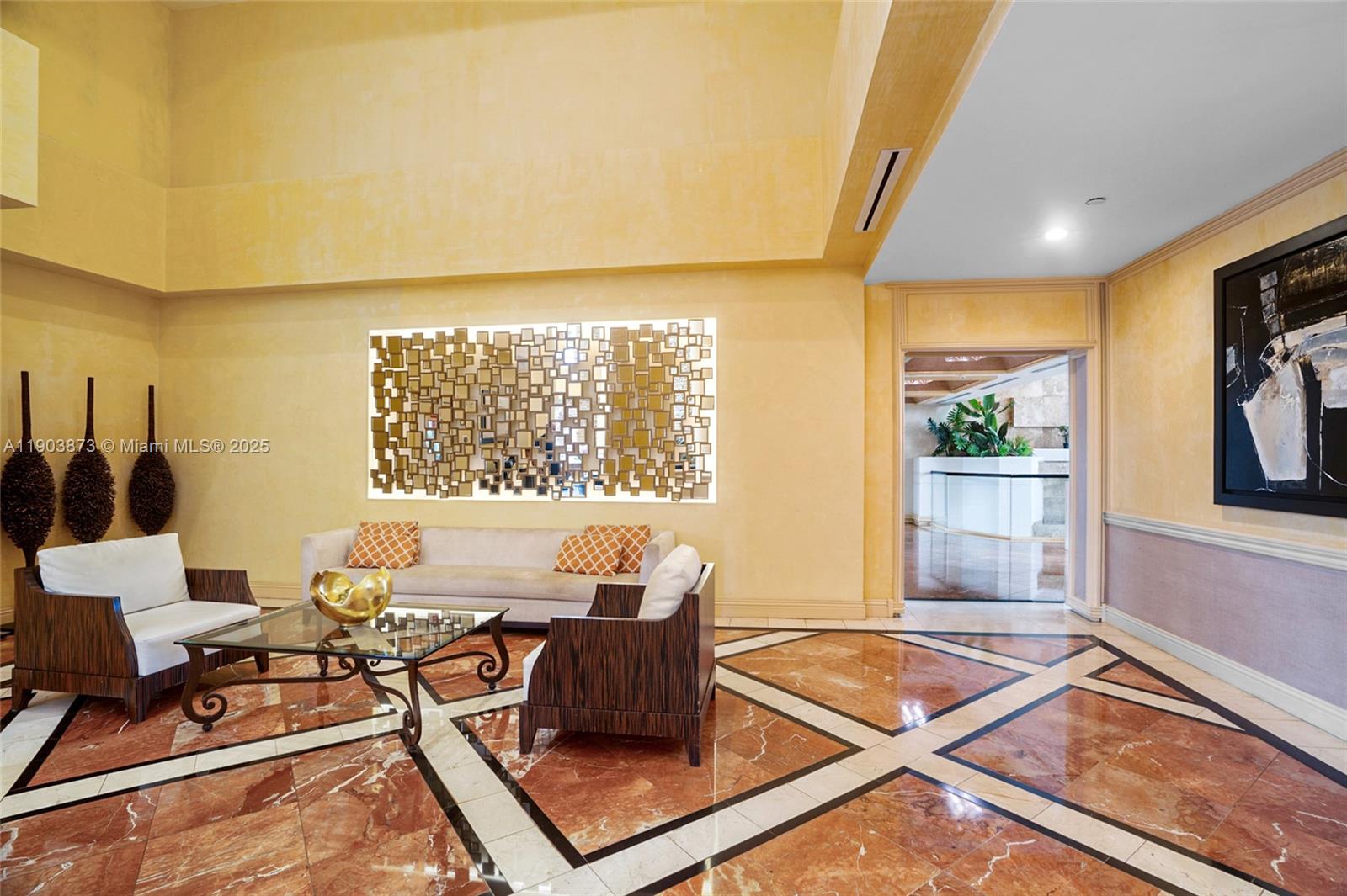 HAMPTONS WEST CONDO - Residential