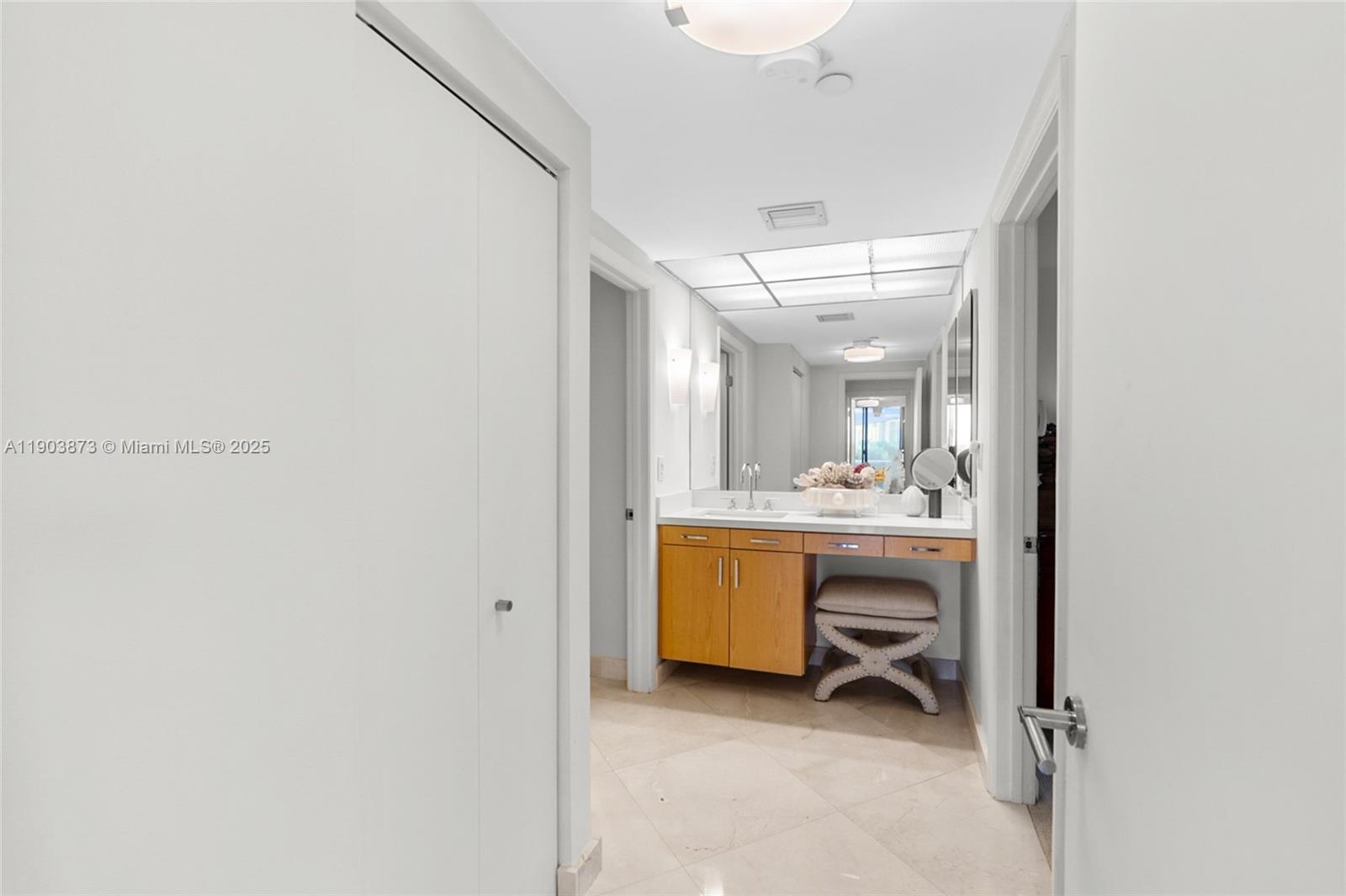 HAMPTONS WEST CONDO - Residential