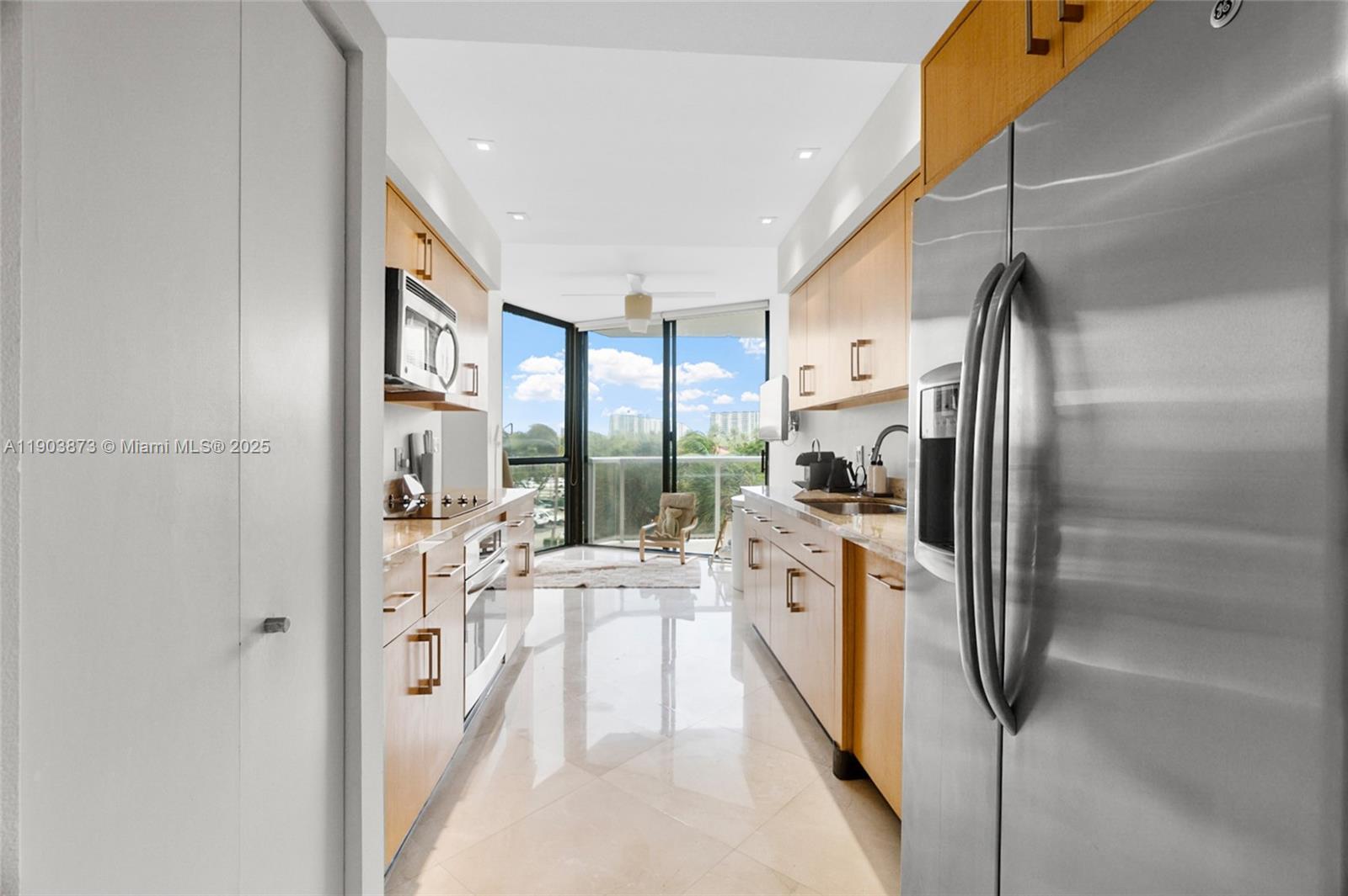 HAMPTONS WEST CONDO - Residential