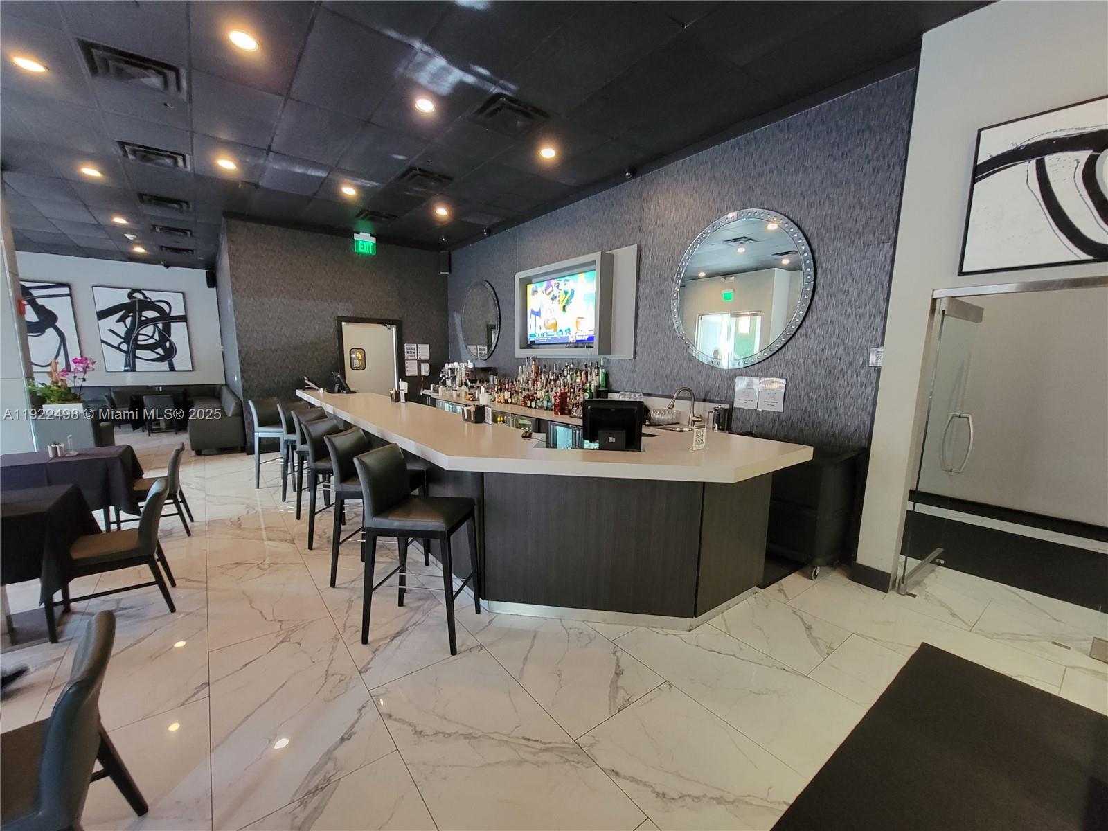 FORTUNE HOUSE CONDO - Residential