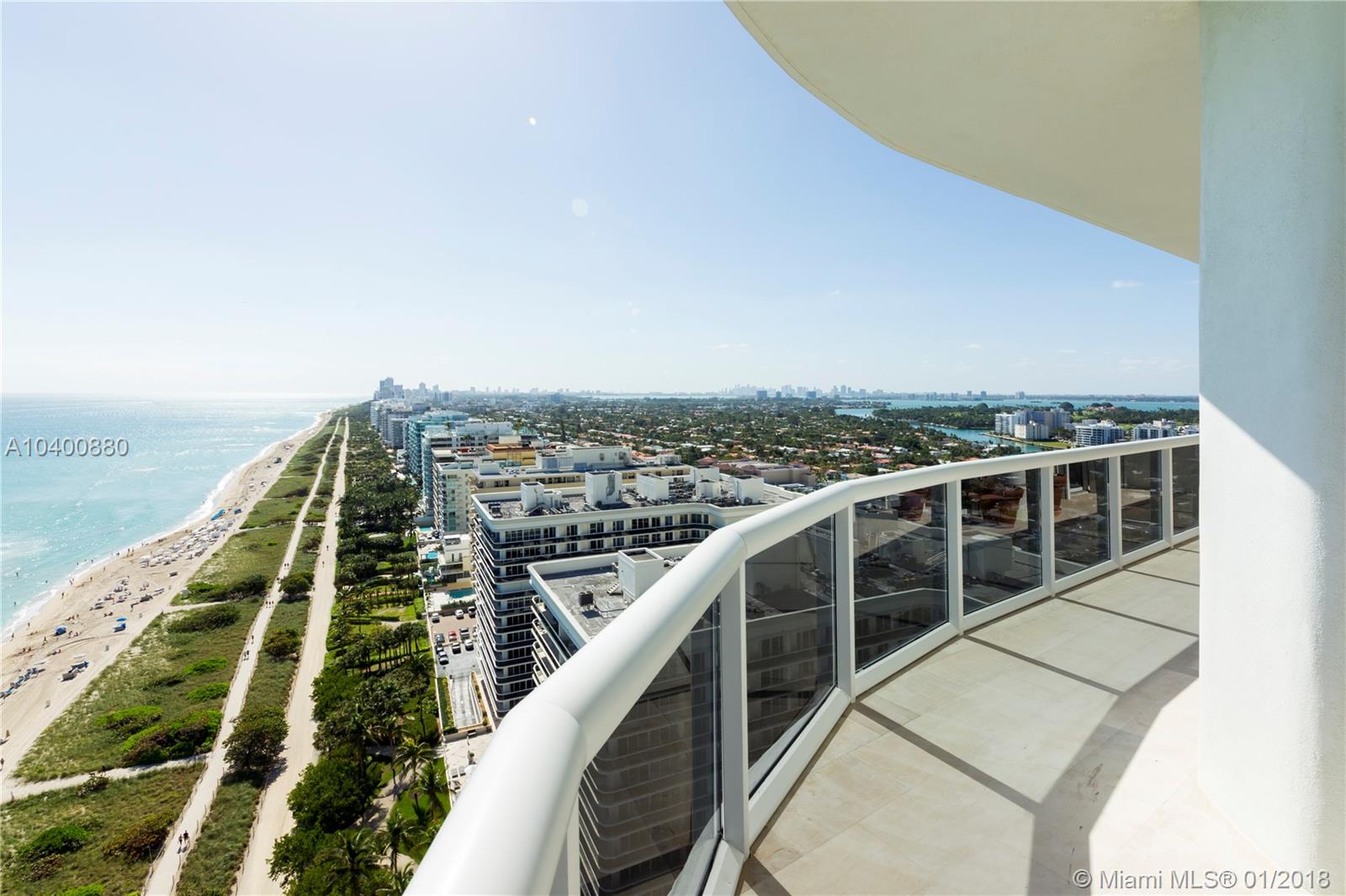 MAJESTIC TOWER - Residential