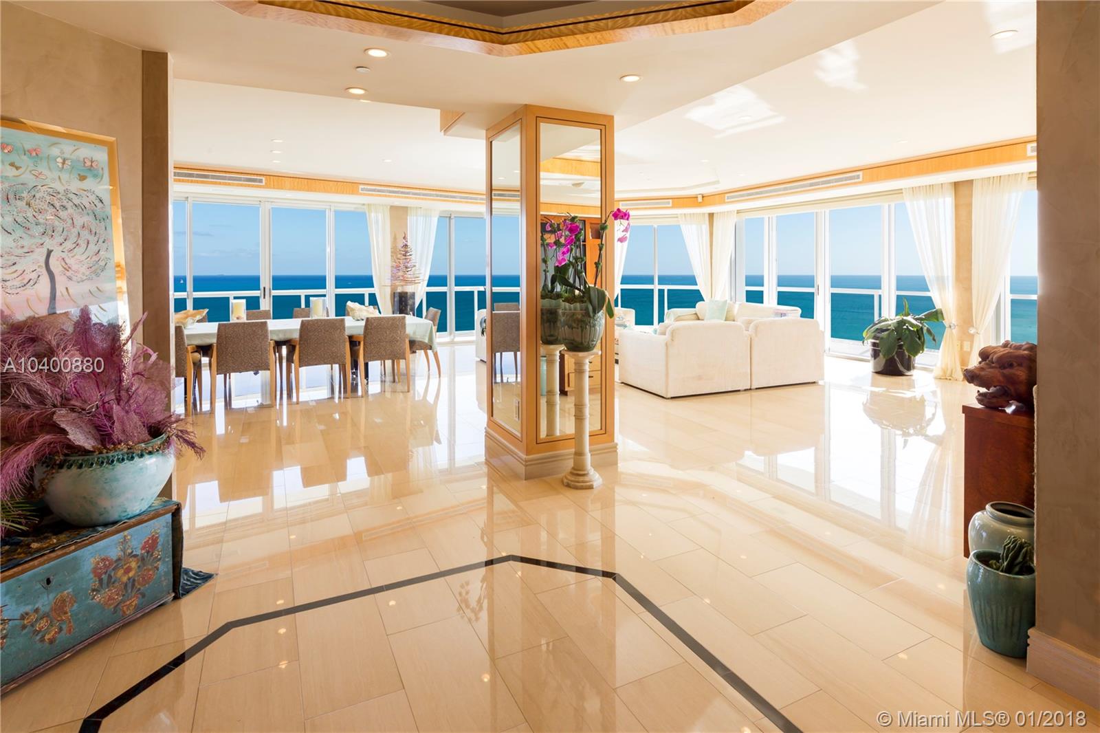 MAJESTIC TOWER - Residential