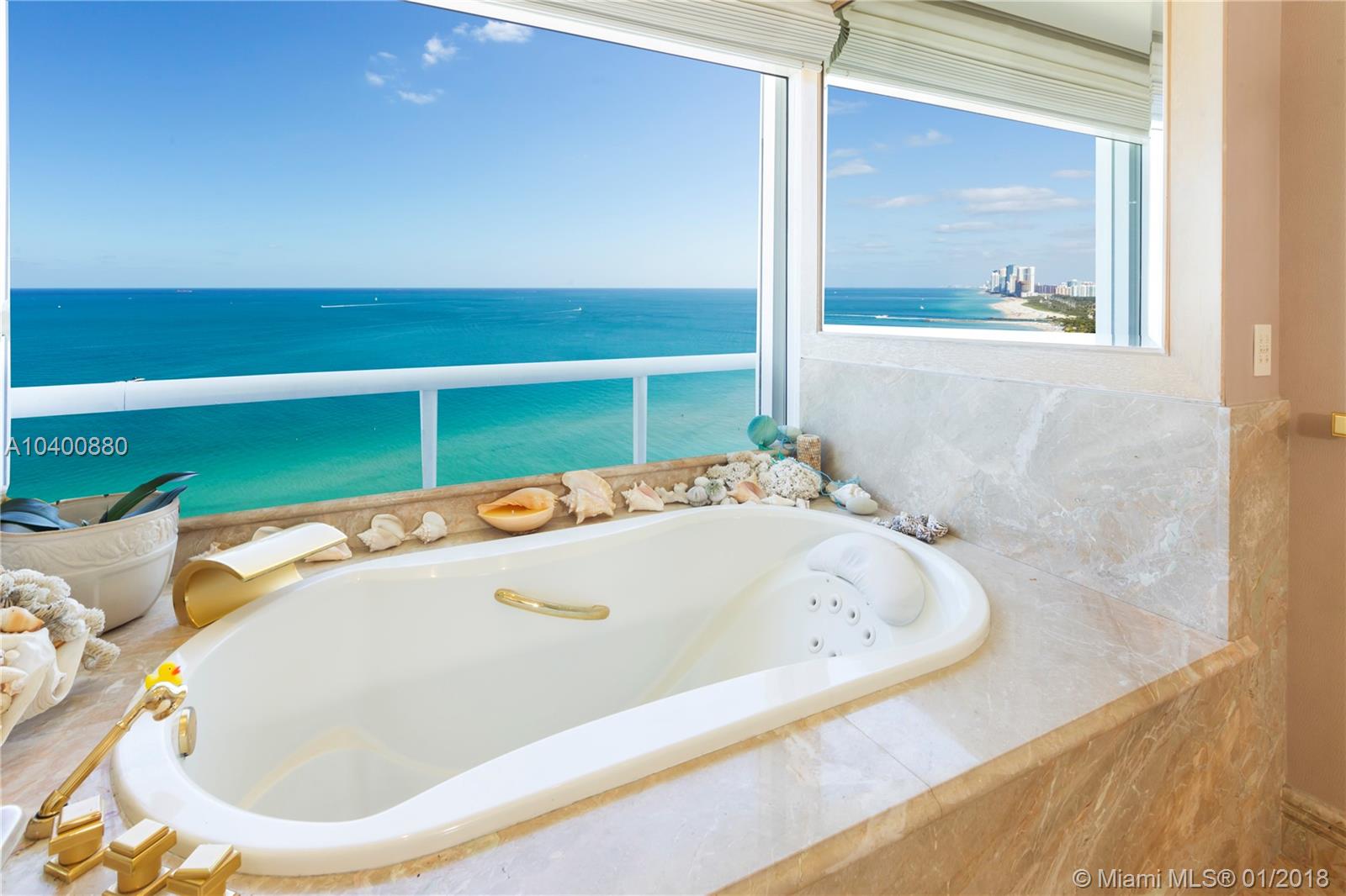 MAJESTIC TOWER - Residential