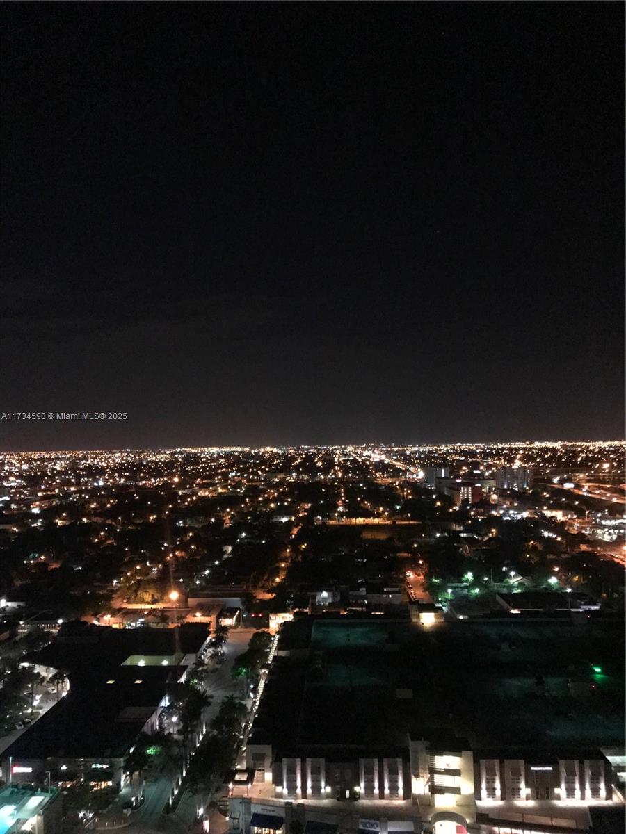 3401 MIDTOWN CONDO - Residential