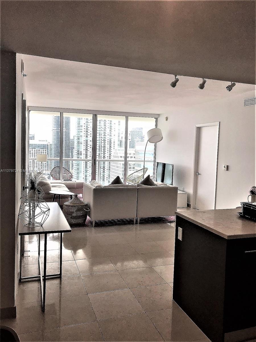 ICON BRICKELL NO TWO - Residential