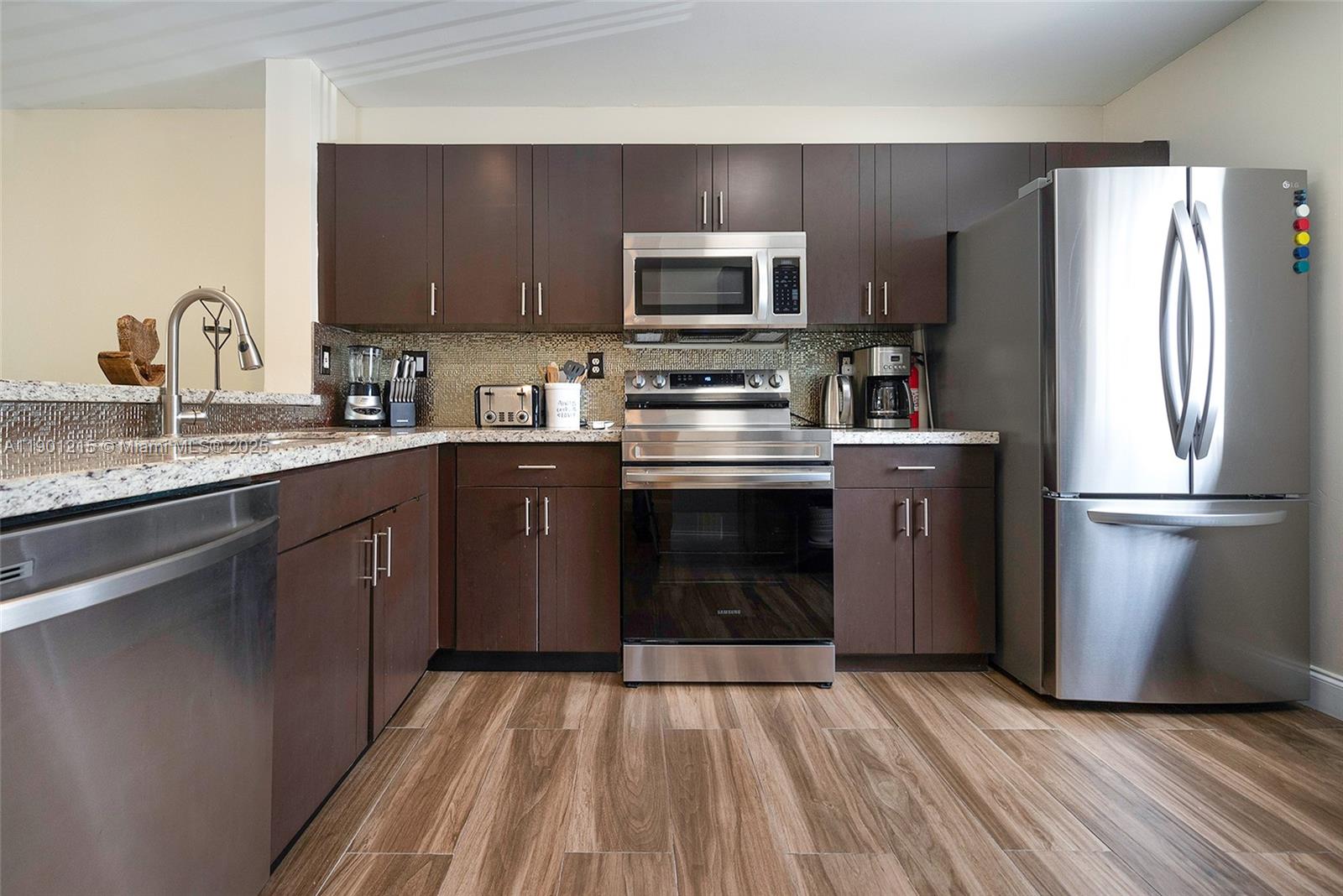 WEITZER SERENA LAKES TOWN - Residential Lease