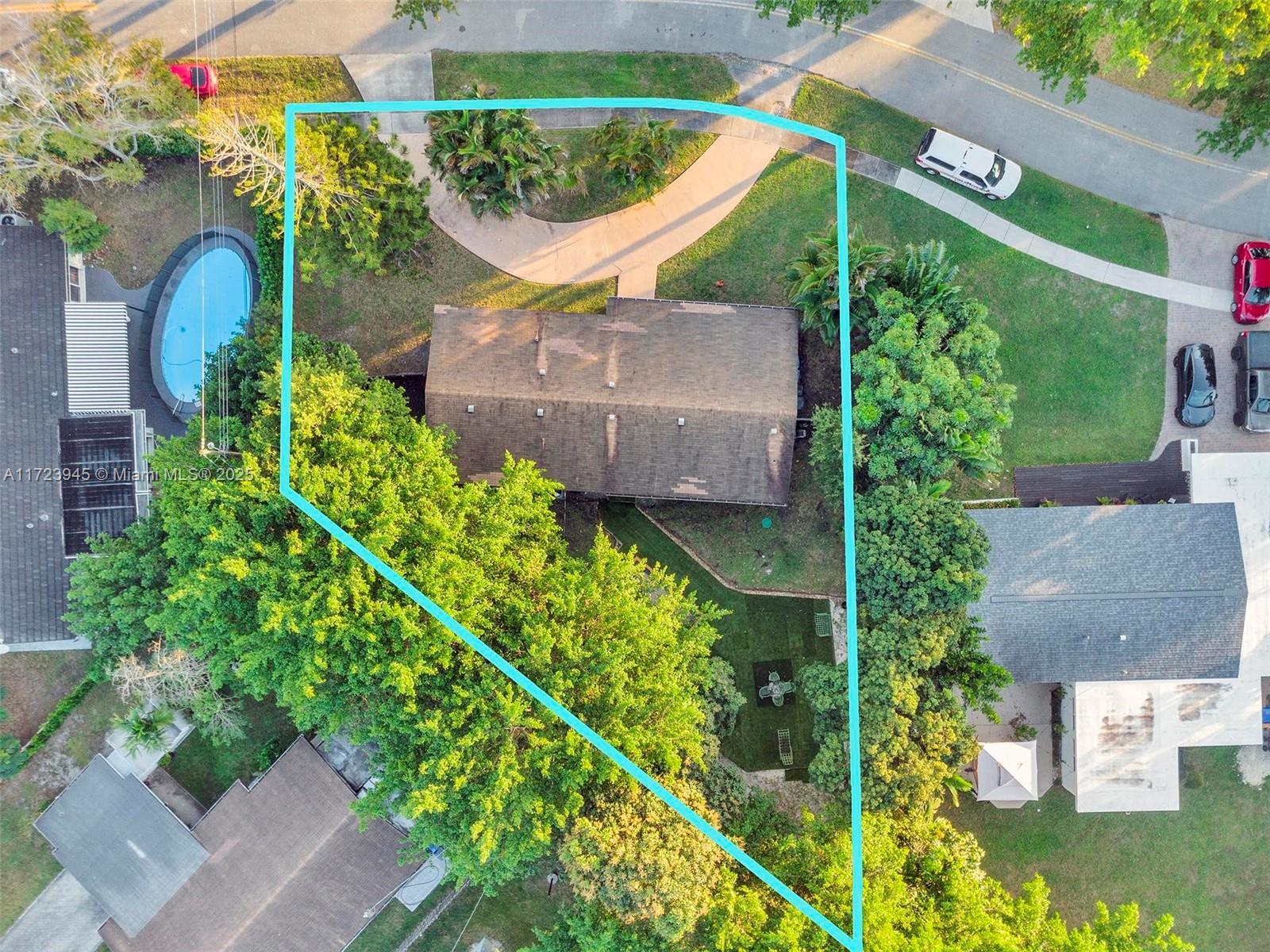 LAWN ACRES - Residential