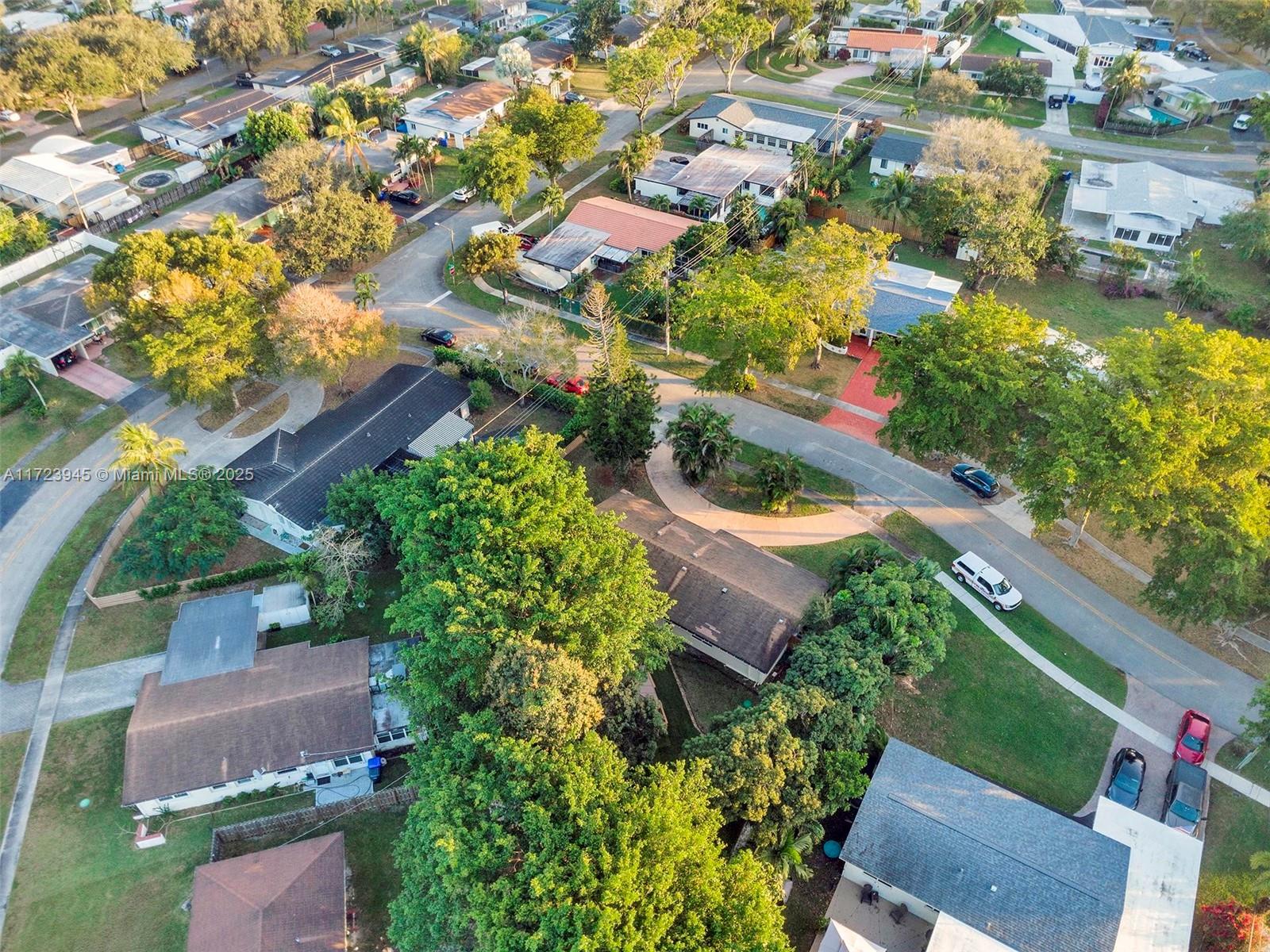 LAWN ACRES - Residential