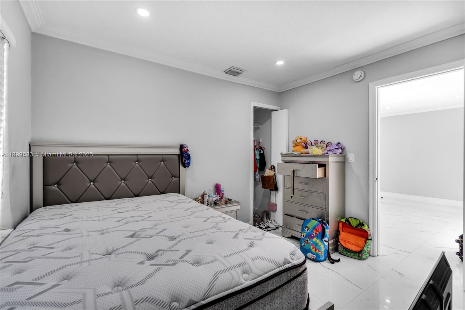 APPLE CREEK - Residential