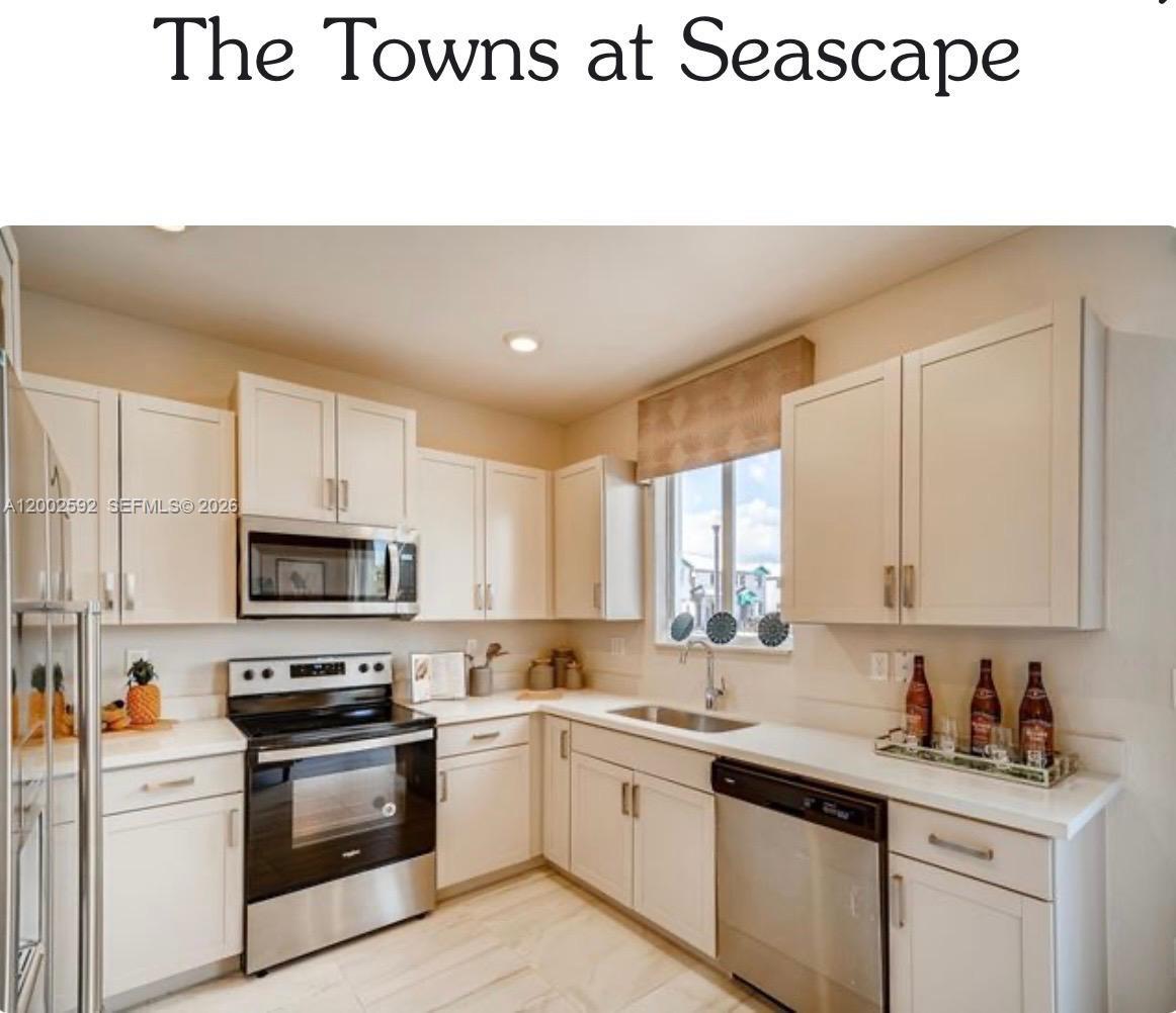 TOWNS AT SEASCAPE - Residential Lease