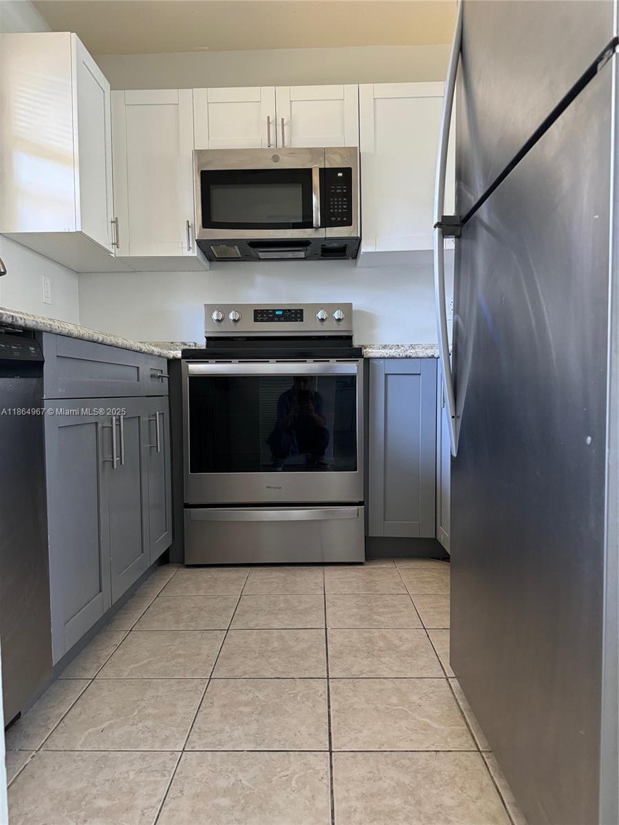 430 SE 2nd Ave 4