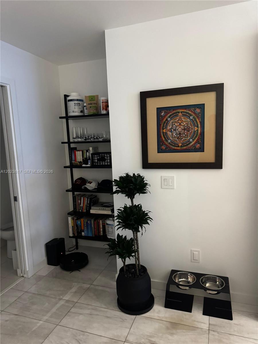 GRAN PARAISO CONDO - Residential Lease
