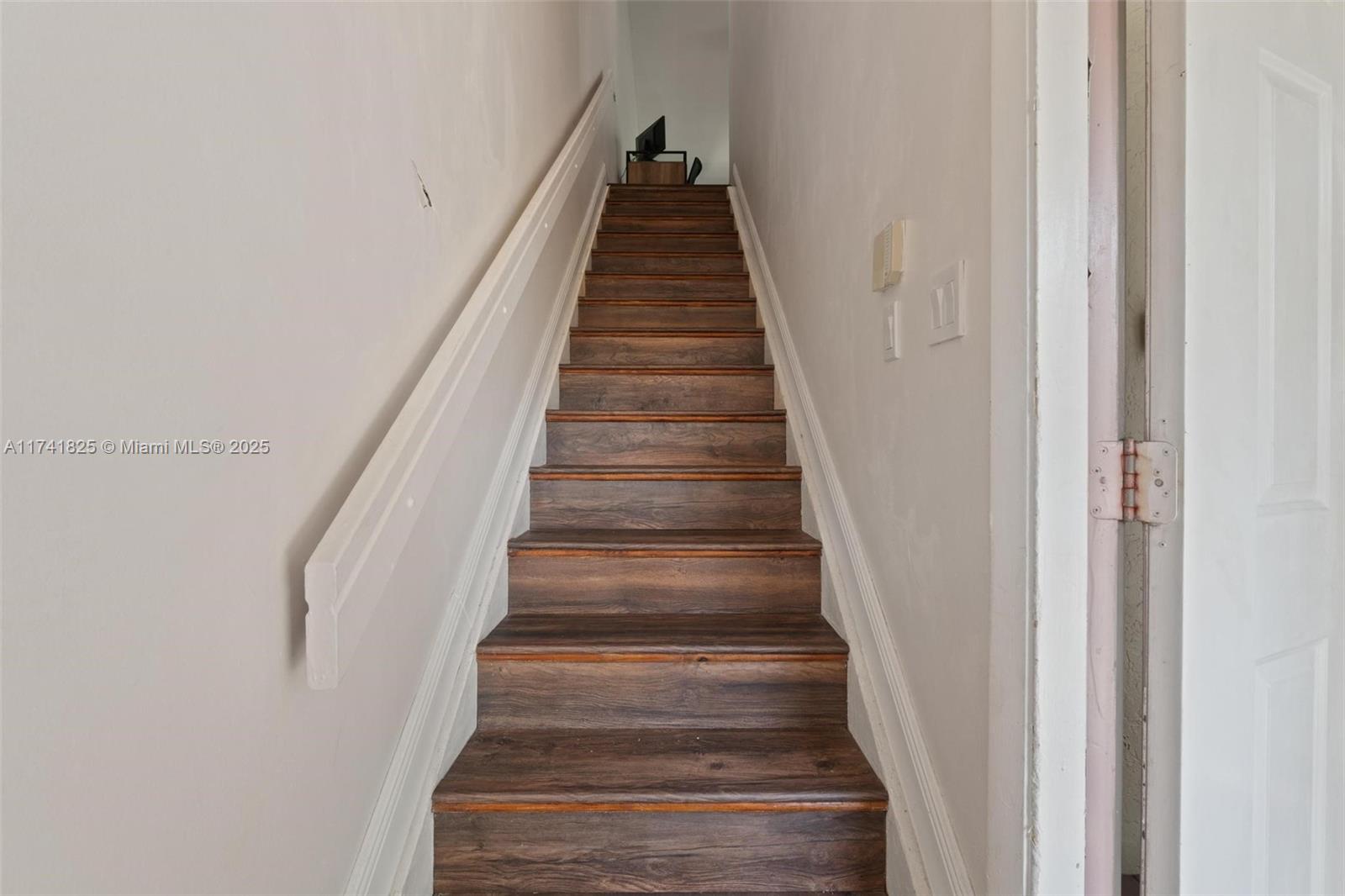 IMAGES AT PEMBROKE POINTE - Residential