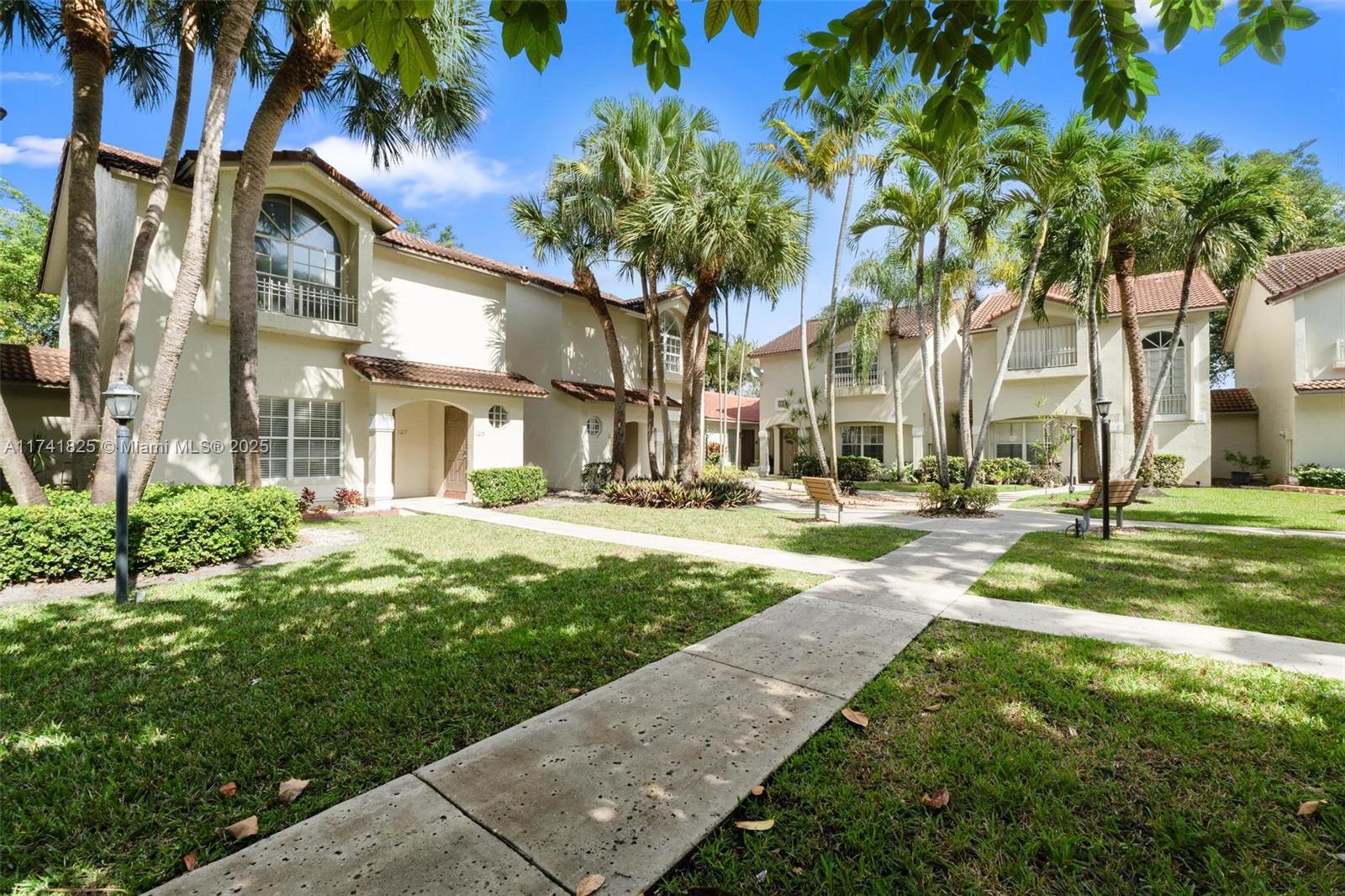 IMAGES AT PEMBROKE POINTE - Residential