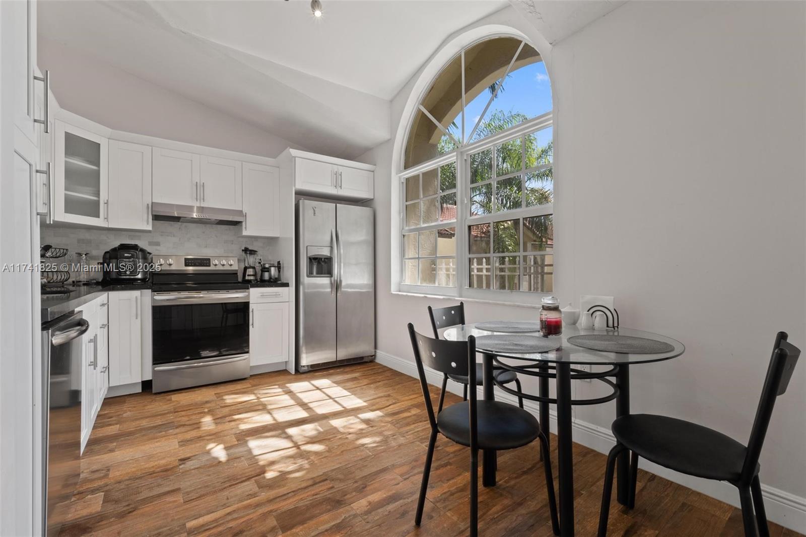 IMAGES AT PEMBROKE POINTE - Residential