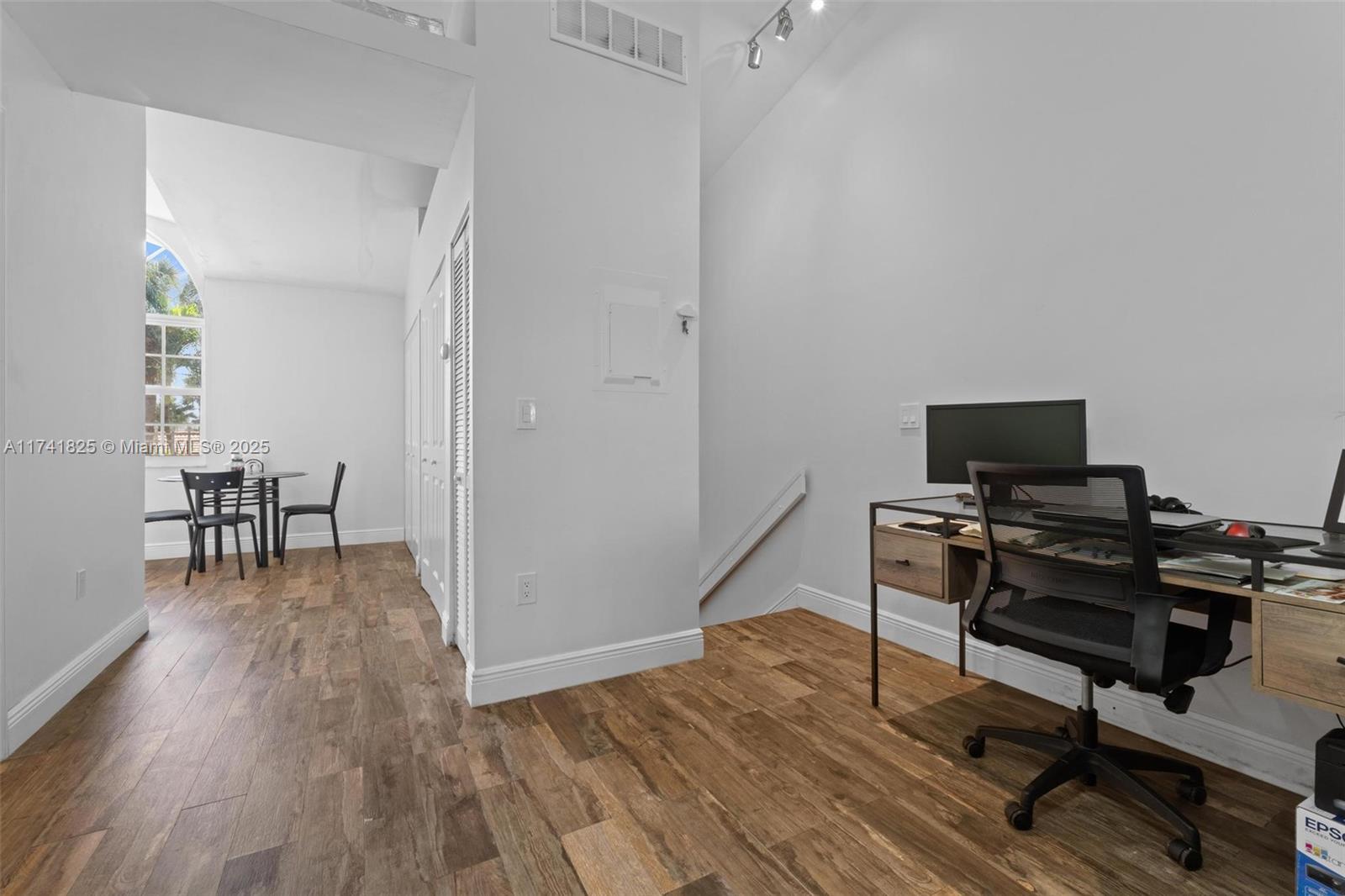 IMAGES AT PEMBROKE POINTE - Residential