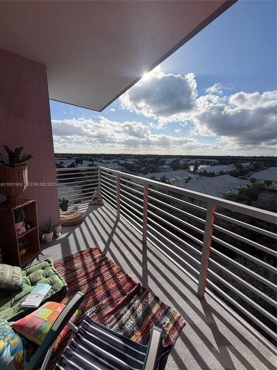 GRAND BAY COMMONS SOUTH - Residential Lease