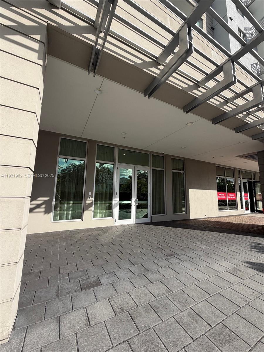 GRAND BAY COMMONS SOUTH - Residential Lease