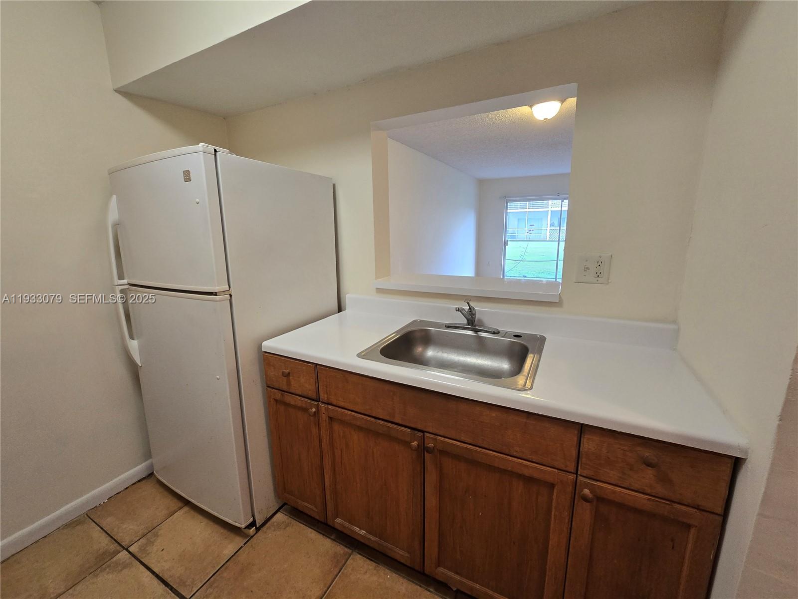 SUNSET HILLS I CONDO - Residential