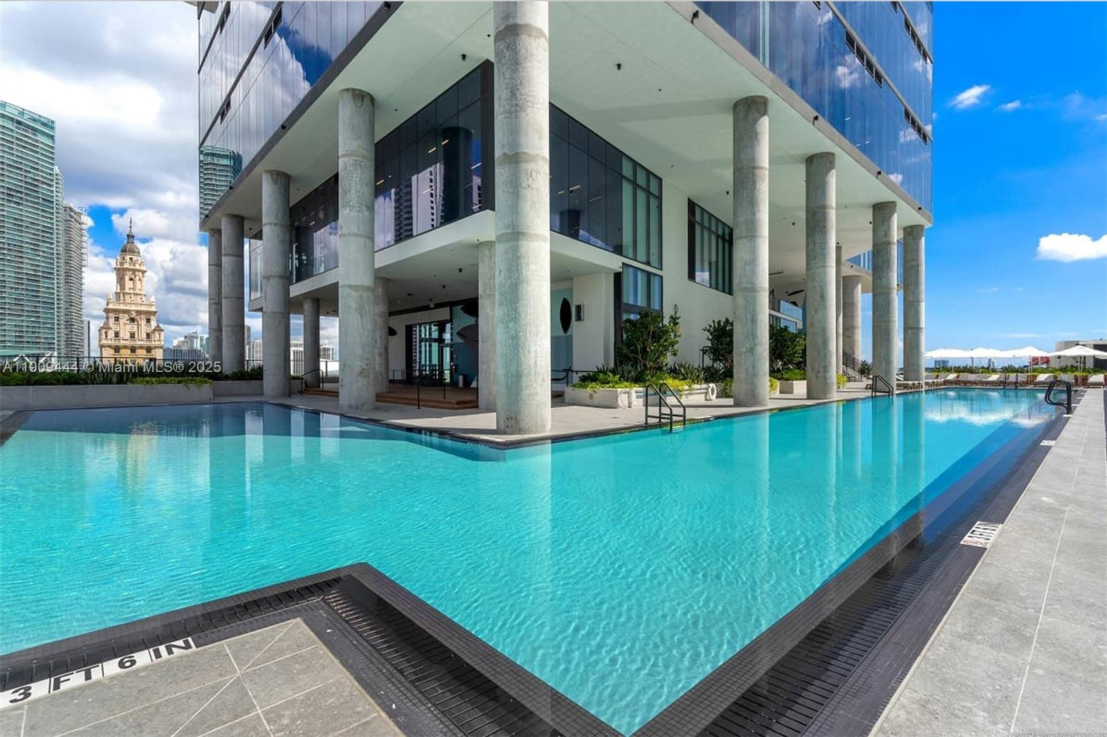 398 NE 5TH STREET CONDO - Residential