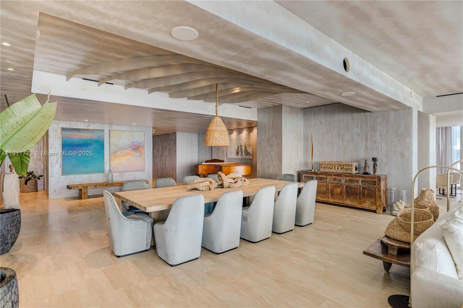 SURF CLUB CONDO - Residential