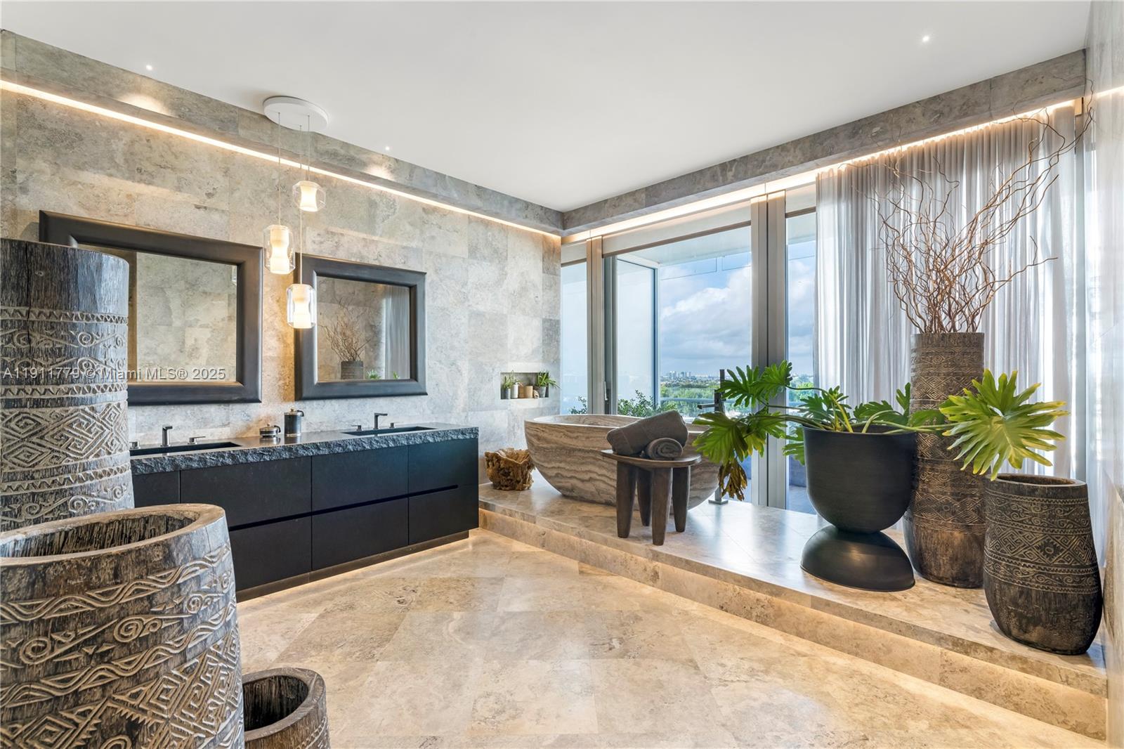 SURF CLUB CONDO - Residential