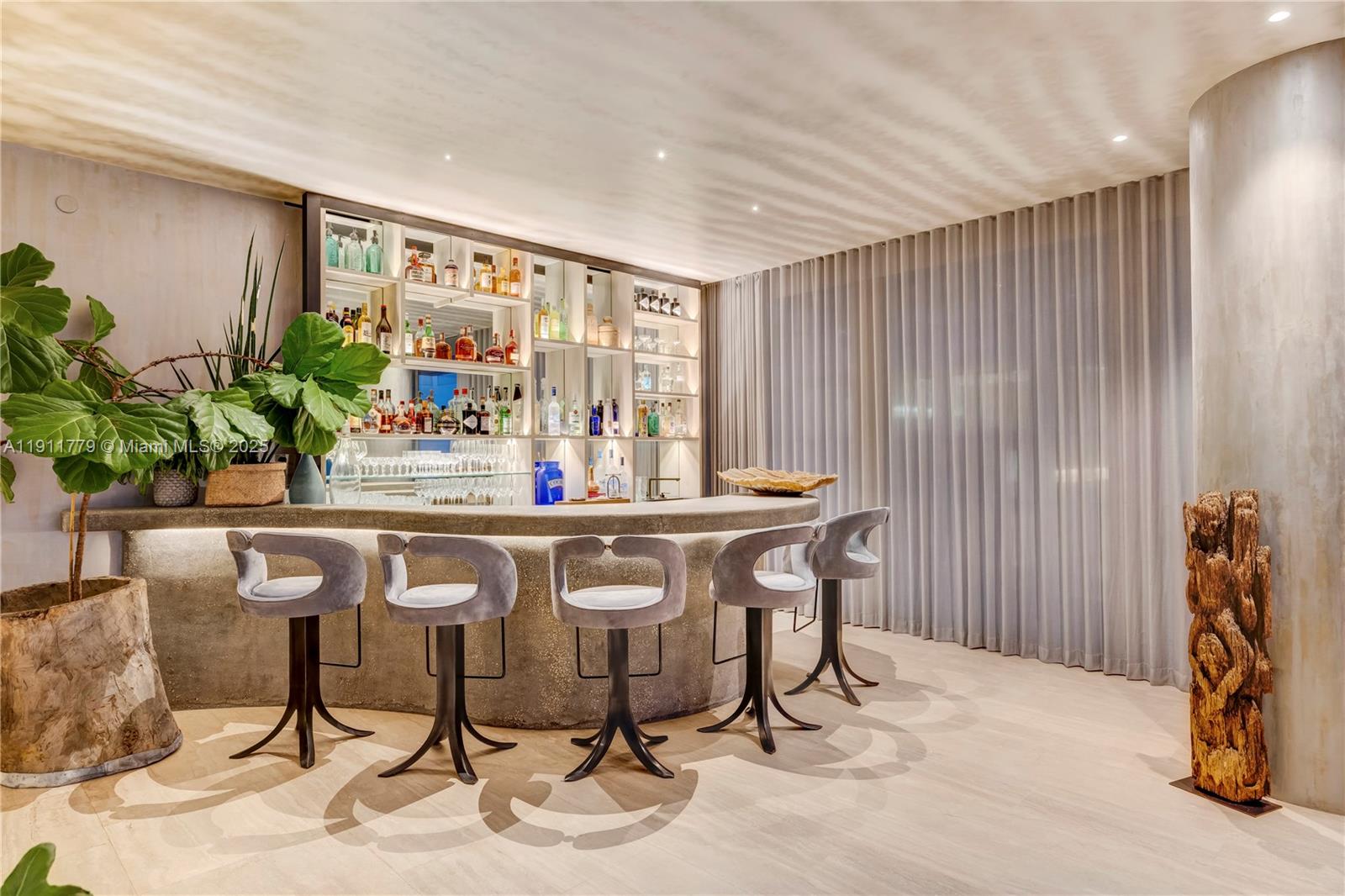 SURF CLUB CONDO - Residential