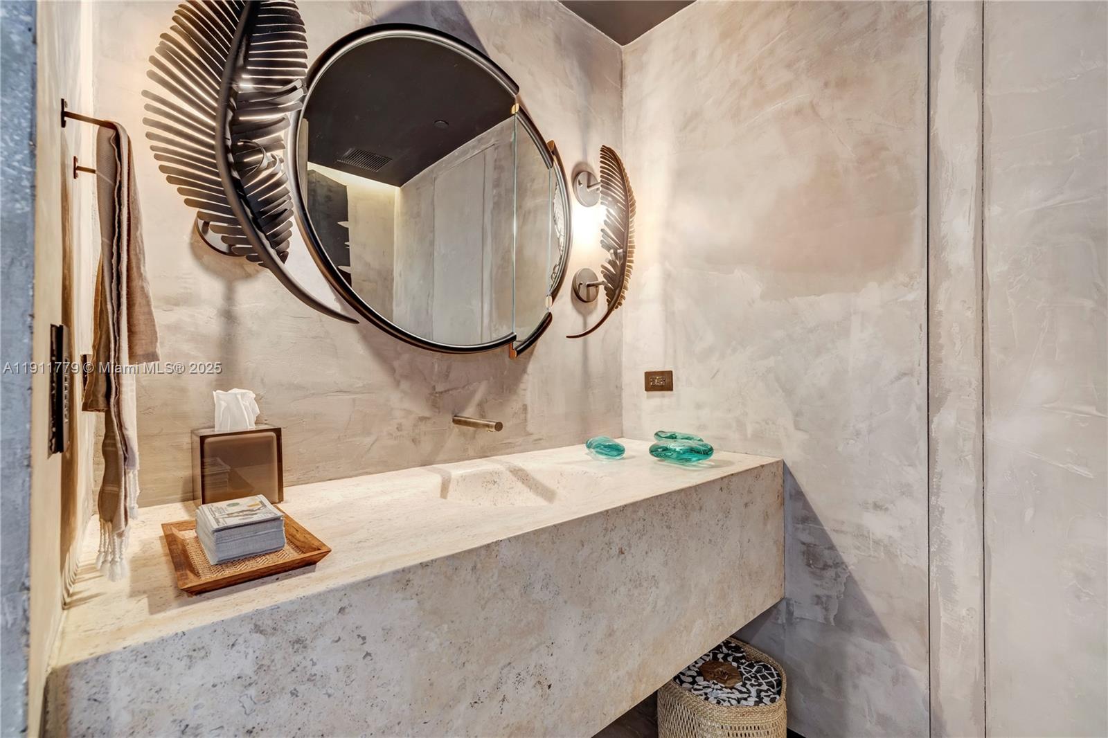 SURF CLUB CONDO - Residential